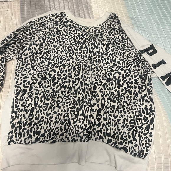 PINK Victoria's Secret Tops - Bling leopard hoodie pink
